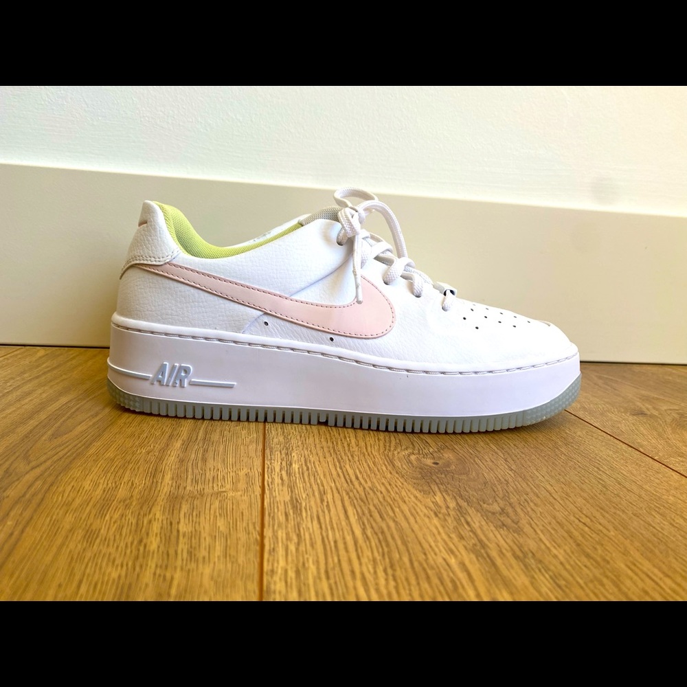 Nike Sage Low Air Force Ones